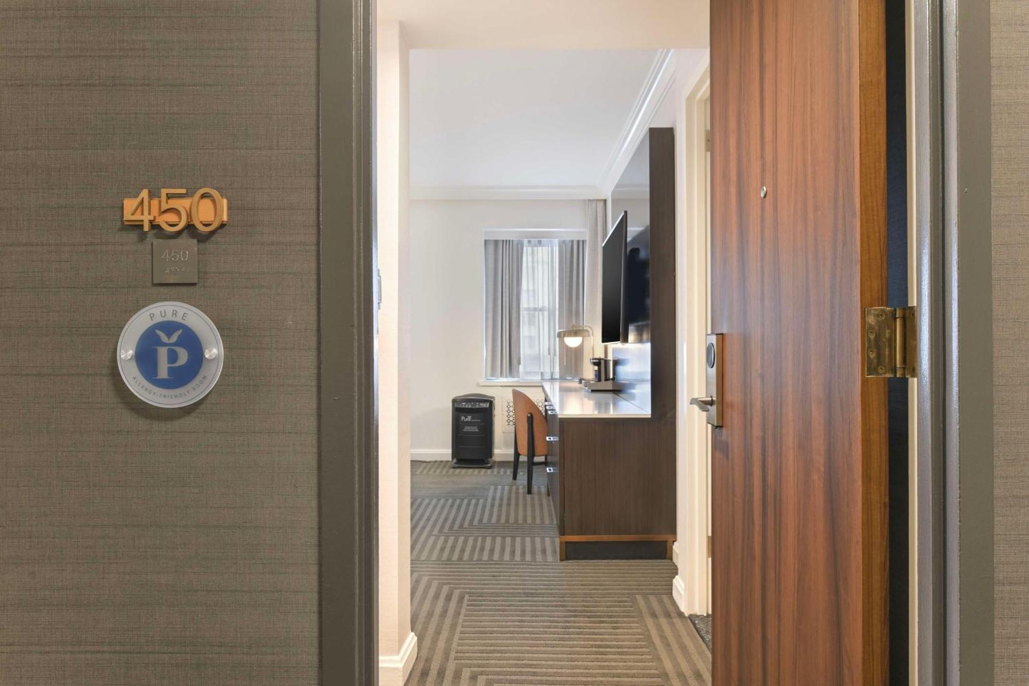 Отель Capital Hilton Вашингтон Экстерьер фото