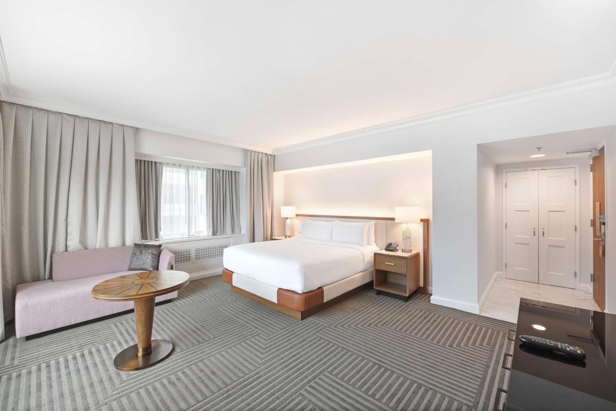 Отель Capital Hilton Вашингтон Экстерьер фото