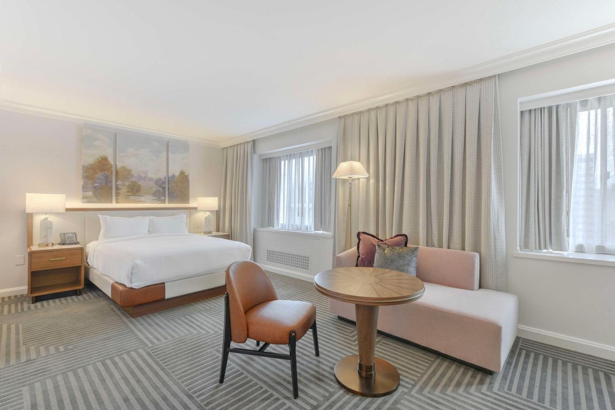 Отель Capital Hilton Вашингтон Экстерьер фото