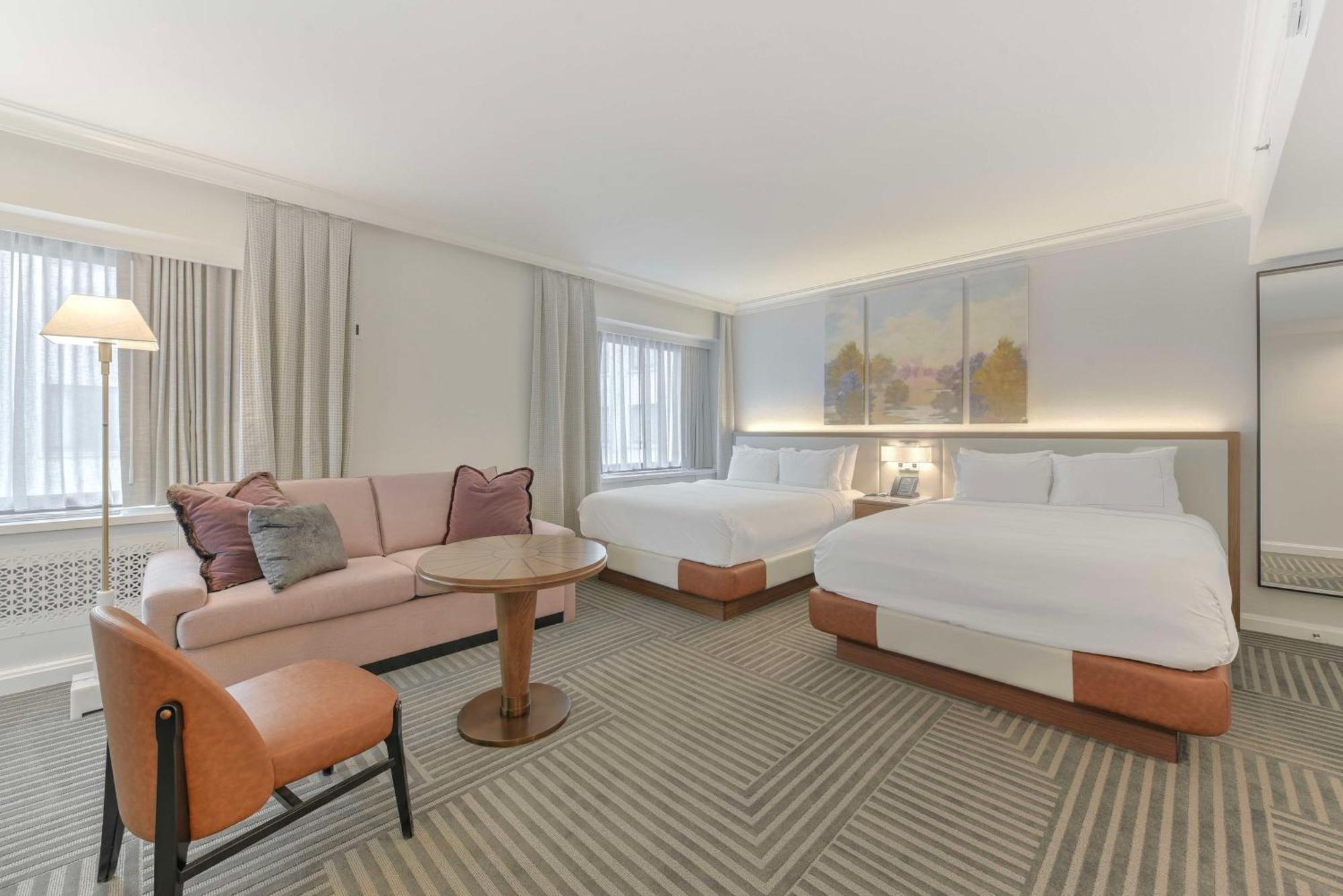 Отель Capital Hilton Вашингтон Экстерьер фото